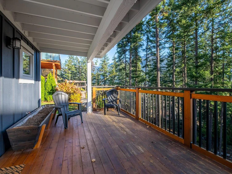 7458 Dogwood Street, Pemberton, BC, V0N 2L0 - 26