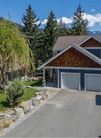 7458 Dogwood Street
