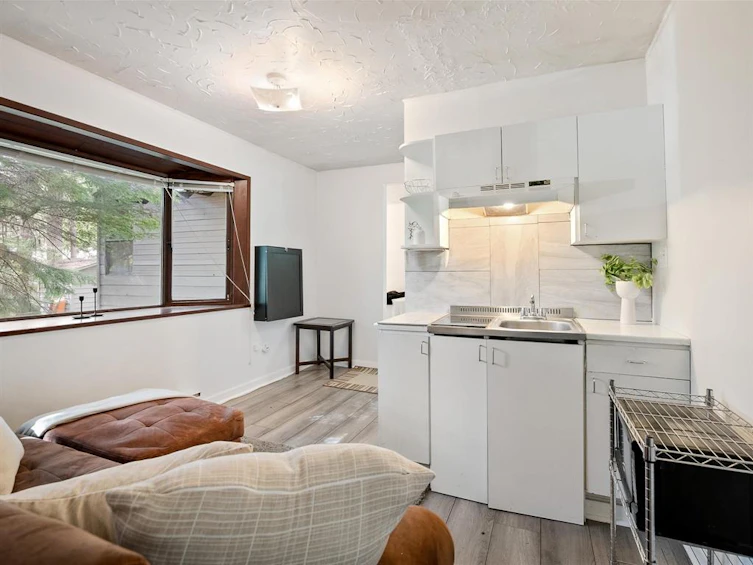 8308 Needles Drive, Whistler, BC, V8E 0G1 - 26