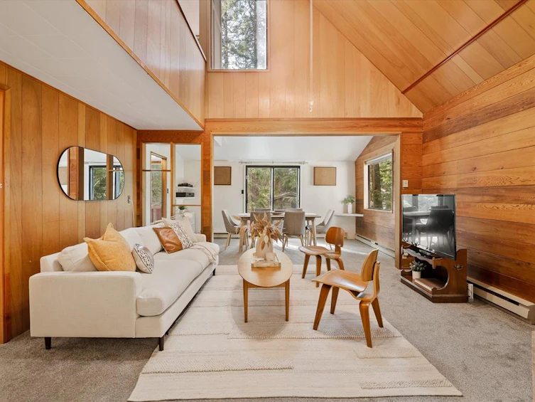 8308 Needles Drive, Whistler, BC, V8E 0G1 - 2