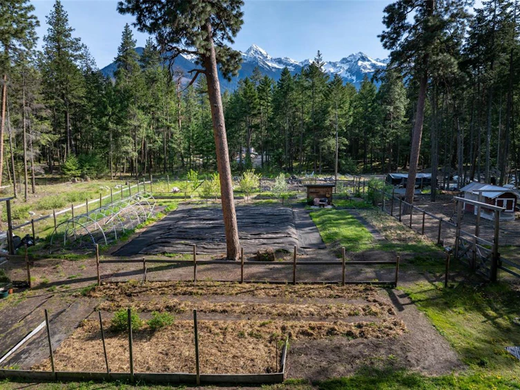 6-9866 Pemberton Portage Road, Pemberton, BC, V0N 1L0 - 2