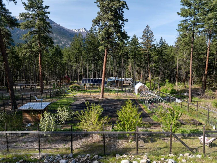 6-9866 Pemberton Portage Road, Pemberton, BC, V0N 1L0 - 18