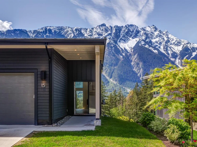 15-4000 Sunstone Way, Pemberton, BC, V0N 2L3