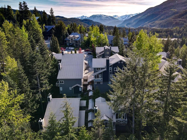 30-2211 Marmot Place, Whistler, BC, V8E 0M6 - 3