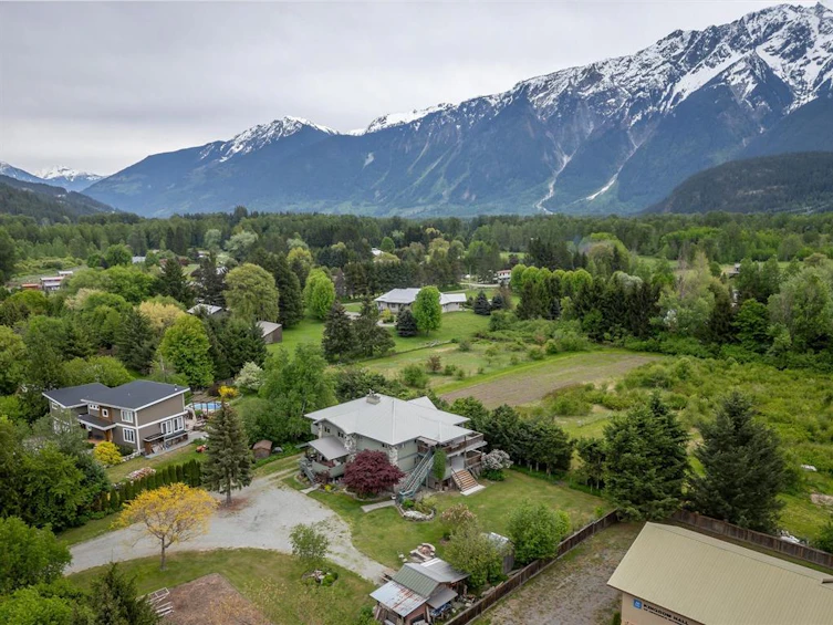 1404 Pemberton Farm Road W, Pemberton, BC, V0N 2L0 - 38