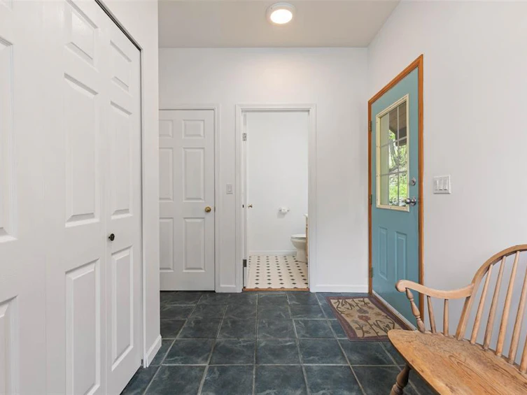 1737 Reid Road, Pemberton, BC, V0N 2K0 - 2