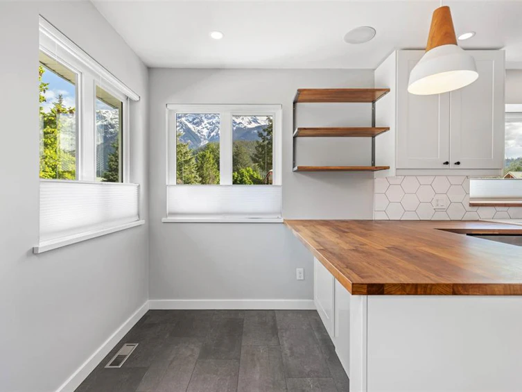 7398 Larch Street, Pemberton, BC, V0N 2L0 - 11