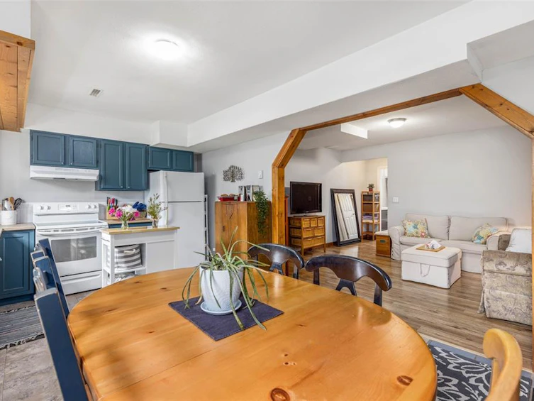 7398 Larch Street, Pemberton, BC, V0N 2L0 - 35