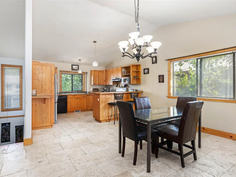 1488 Balsam Street, Pemberton, BC, V0N 2L0 - 8