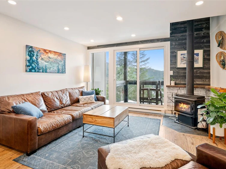 19-2400 Cavendish Way, Whistler, BC, V8E 0L8 - 2