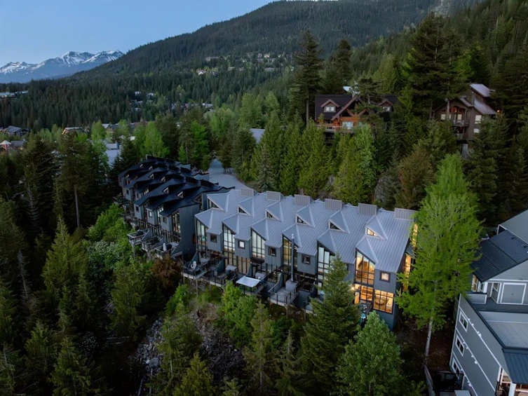 15-2221 Gondola Way, Whistler, BC, V8E 0M8 - 2