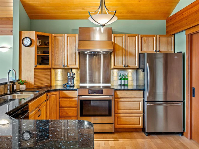 6557 Balsam Way, Whistler, BC, V8E 0C5 - 13