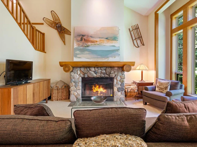 3-4668 Blackcomb Way, Whistler, BC, V8E 0Z2 - 3