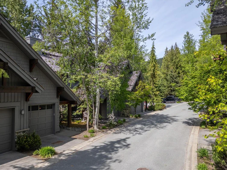 3-4668 Blackcomb Way, Whistler, BC, V8E 0Z2 - 35