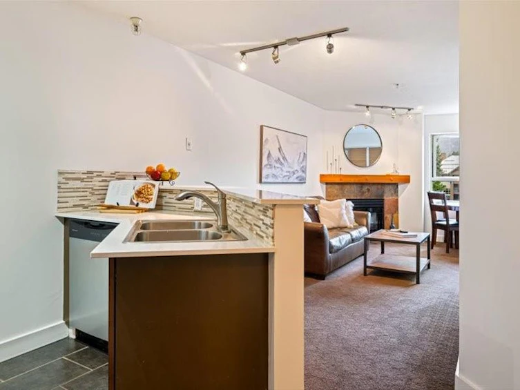 240-4350 Lorimer Road, Whistler, BC, V8E 1A5 - 2