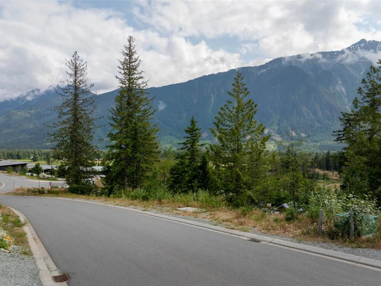 7661 Cerulean Drive, Pemberton, BC, V0N 2L0 - 6