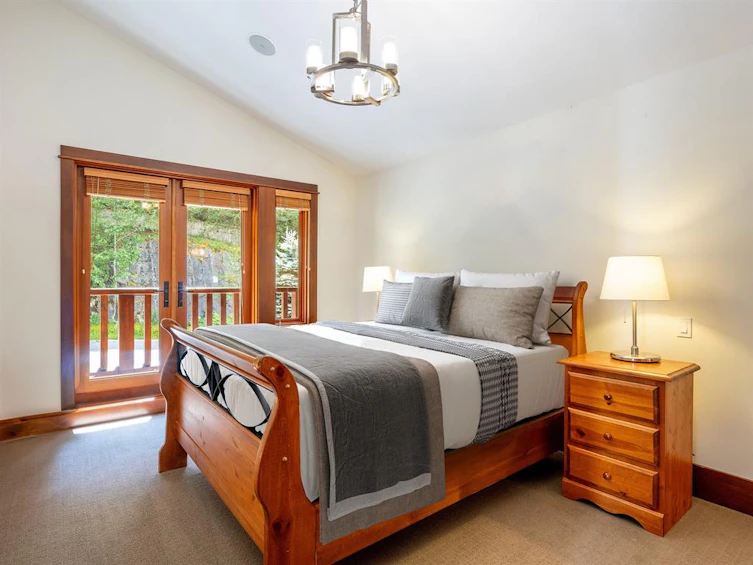 1569 Tynebridge Lane, Whistler, BC, V8E 0A3 - 23