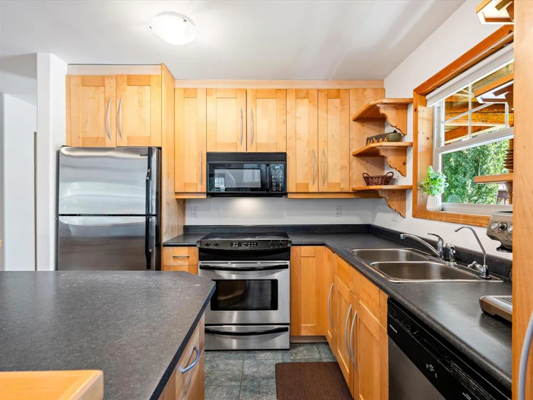 1474 Hemlock Street, Pemberton, BC, V0N 2L1 - 8