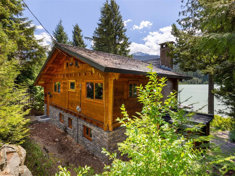 9249 Lakeshore Drive, Whistler, BC, V8E 0G6 - 3