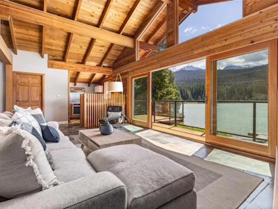 9249 Lakeshore Drive - 5
