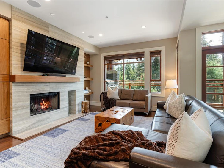1-7124 Nancy Greene Drive, Whistler, BC, V8E 0W9 - 2