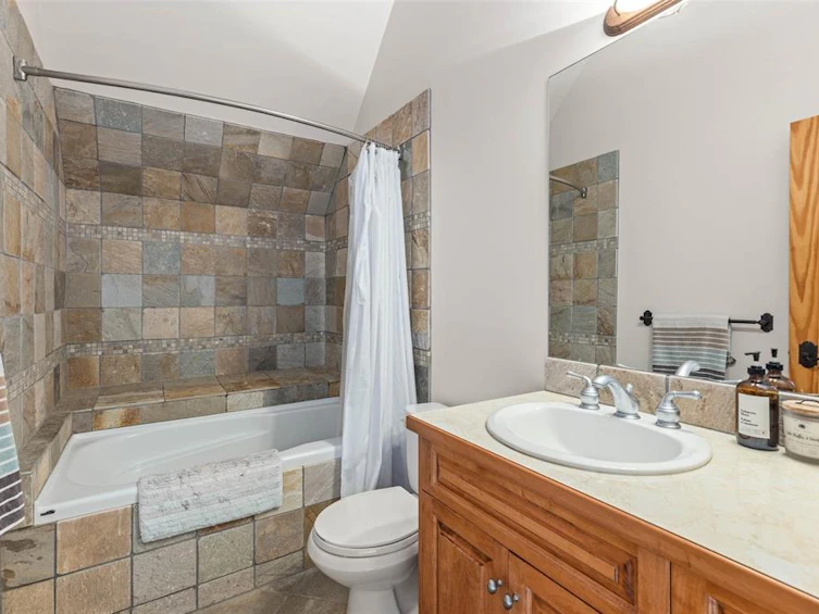 1360 Collins Road, Pemberton, BC, V0N 2L0 - 22