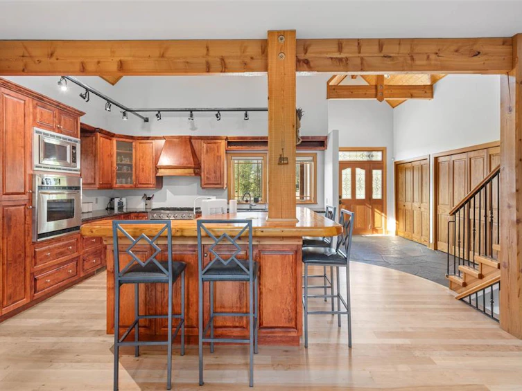 1360 Collins Road, Pemberton, BC, V0N 2L0 - 7