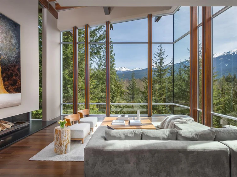 7452 Treetop Lane, Whistler, BC, V8E 0E9 - 4