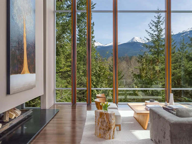 7452 Treetop Lane, Whistler, BC, V8E 0E9 - 7
