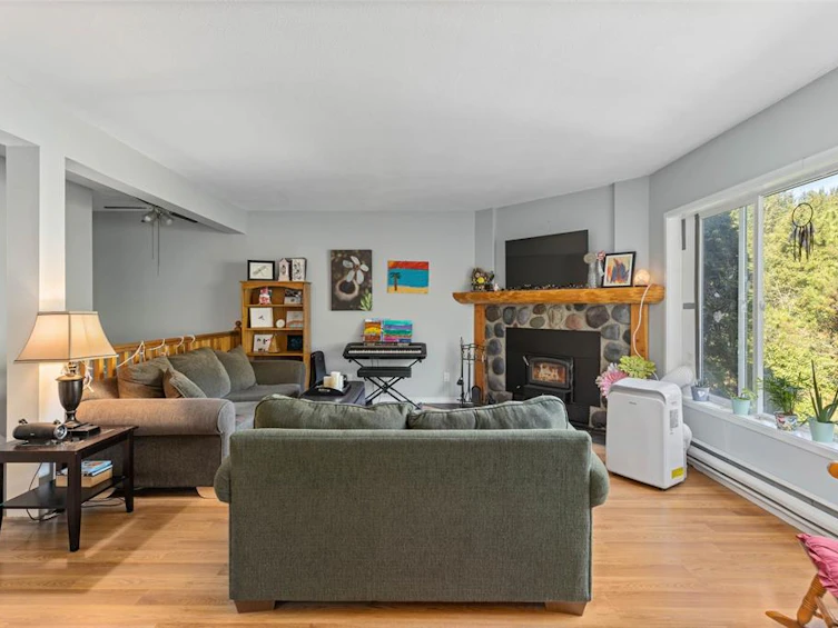 3-7467 Prospect Street, Pemberton, BC, V0N 2L1 - 3