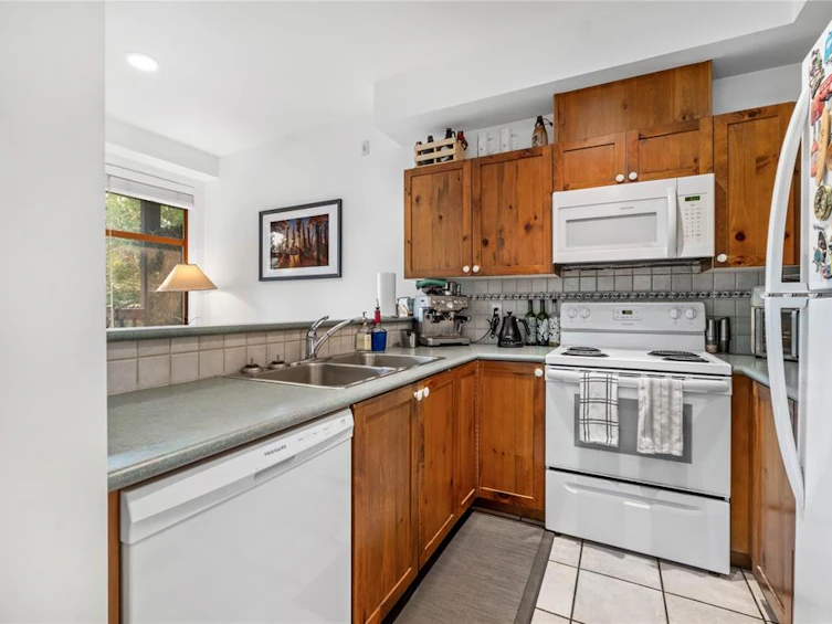 3-4355 Northlands Boulevard, Whistler, BC, V3E 1C3 - 9