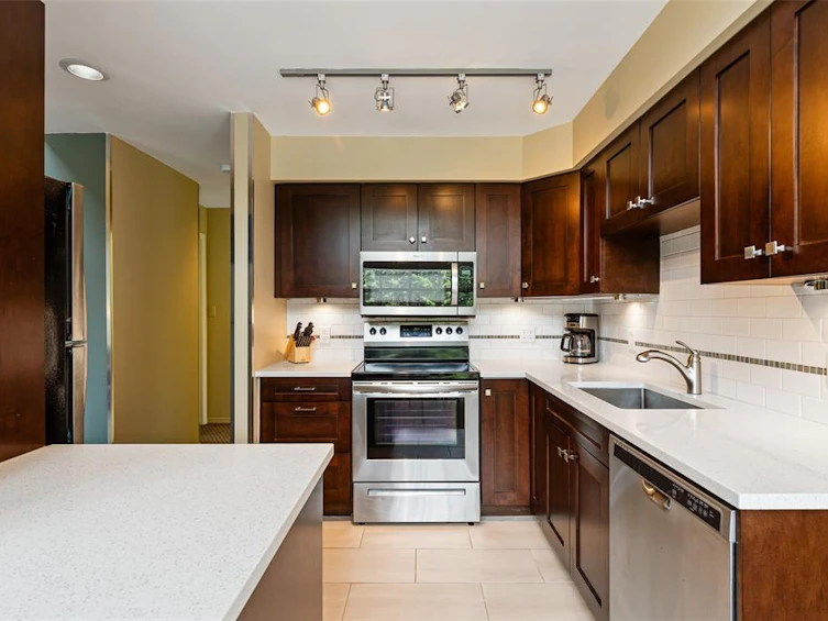 208(1)-4865 Painted Cliff Road, Whistler, BC, V8E 1C8 - 3