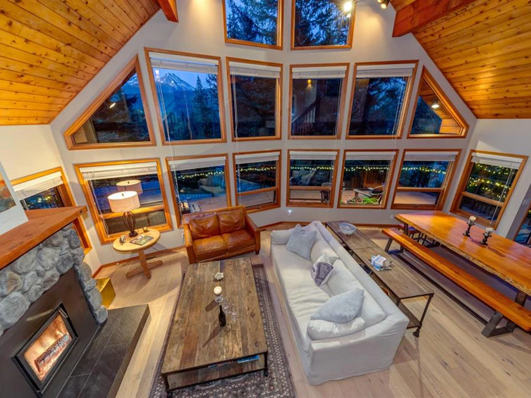 8505 Matterhorn Drive, Whistler, BC, V8E 0G1 - 3