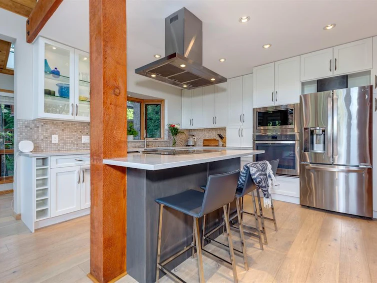8505 Matterhorn Drive, Whistler, BC, V8E 0G1 - 10