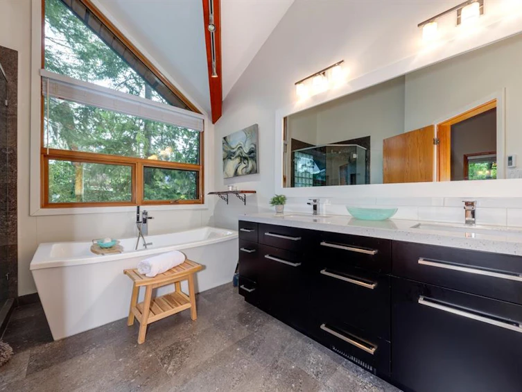8505 Matterhorn Drive, Whistler, BC, V8E 0G1 - 17