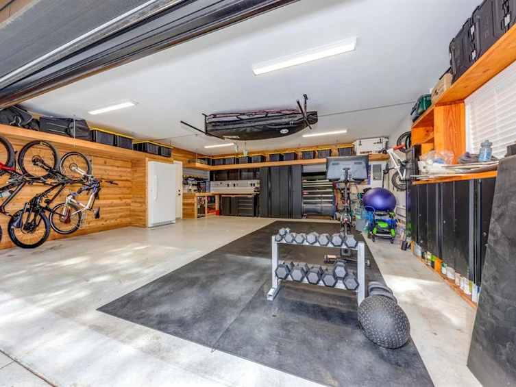 8216 Valley Drive, Whistler, BC, V8E 0G1 - 23