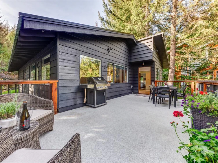 8216 Valley Drive, Whistler, BC, V8E 0G1 - 11