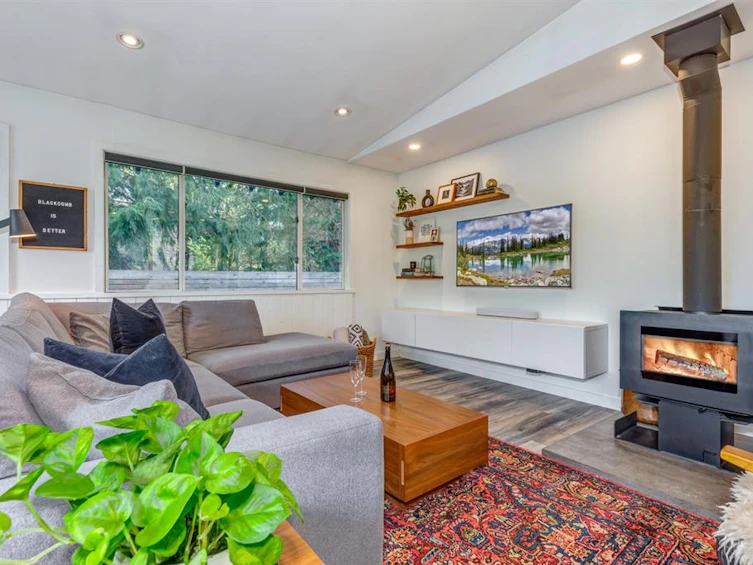 8216 Valley Drive, Whistler, BC, V8E 0G1 - 2
