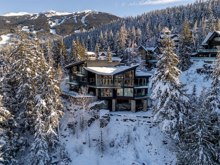 3855 Sunridge Court, Whistler, BC, V8E 0W1
