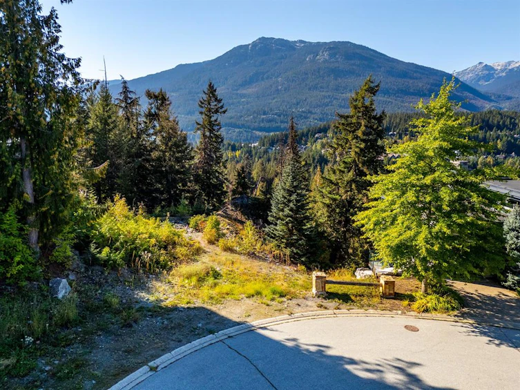 3853 Sunridge Court, Whistler, BC, V8E 0W1 - 3