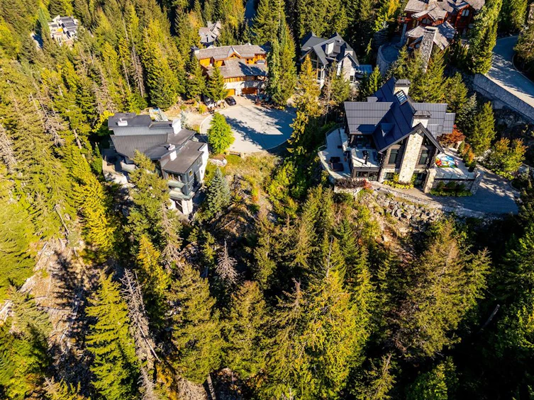 3853 Sunridge Court, Whistler, BC, V8E 0W1 - 2
