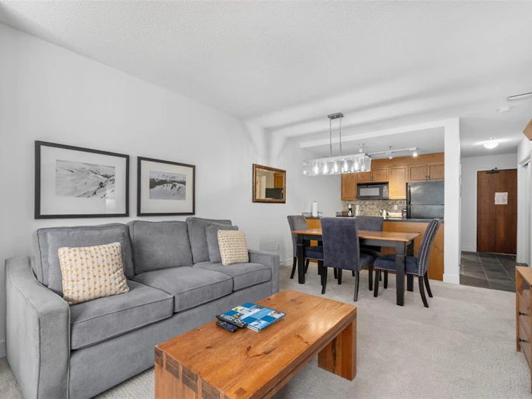 218/219-4573 Chateau Boulevard, Whistler, BC, V8E 0Z5 - 5