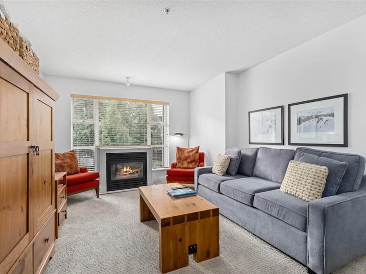 218/219-4573 Chateau Boulevard, Whistler, BC, V8E 0Z5 - 3