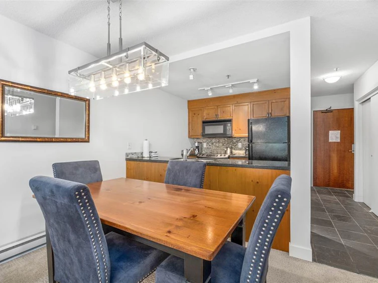 218/219-4573 Chateau Boulevard, Whistler, BC, V8E 0Z5 - 7