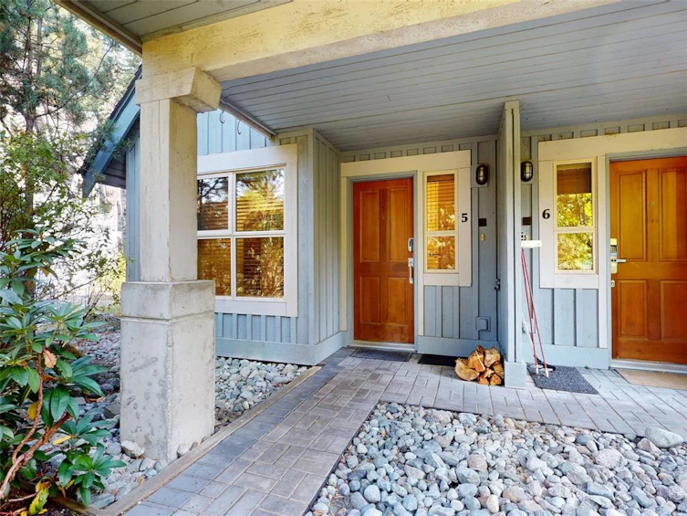 5-4661 Blackcomb Way, Whistler, BC, V8E 0Z1 - 2