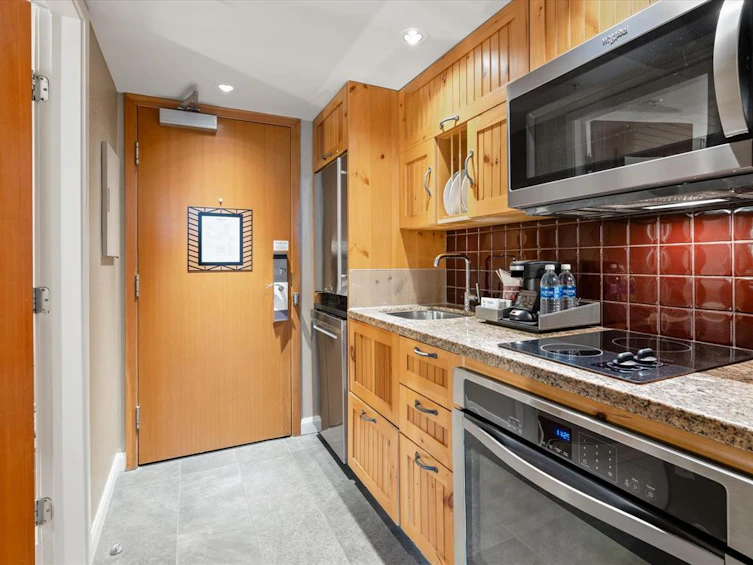 660-4090 Whistler Way, Whistler, BC, V8E 1J3 - 10