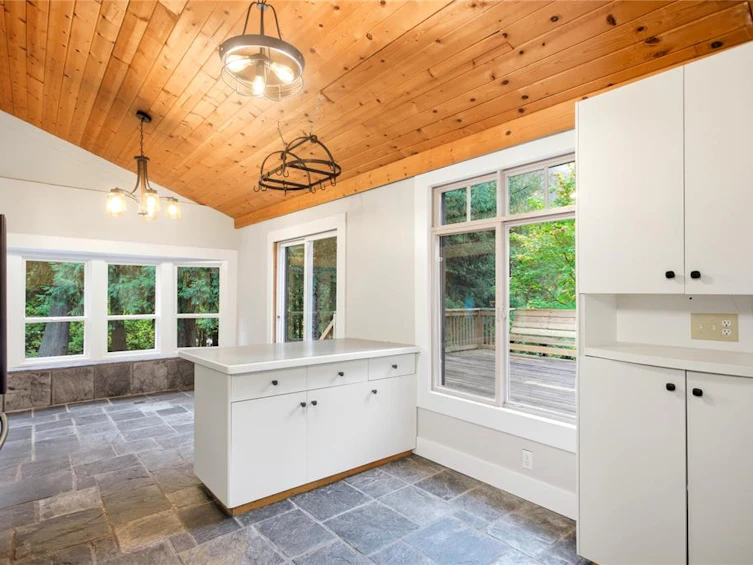 9257 Portage Road, Pemberton, BC, V0N 1L0 - 8
