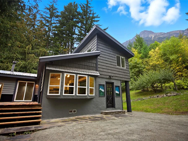 9257 Portage Road, Pemberton, BC, V0N 1L0 - 24