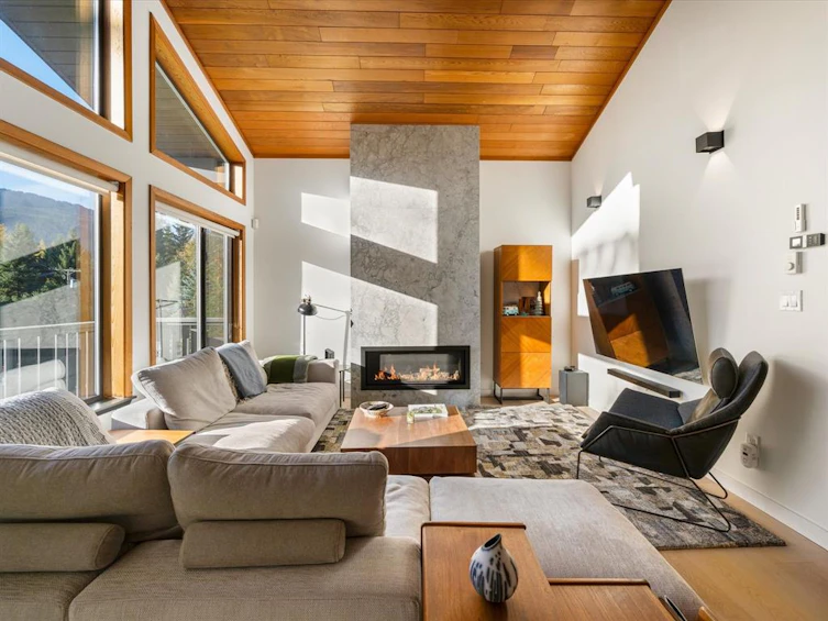 7206 Fitzsimmons Road North, Whistler, BC, V8E 0E3 - 5