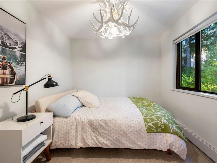7206 Fitzsimmons Road North, Whistler, BC, V8E 0E3 - 19